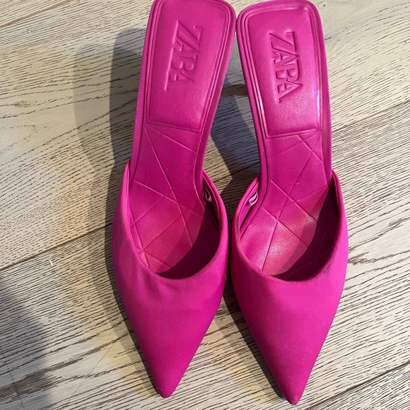 Zara Shoes - Zara Hot Pink Pointed-Toe Slip-On Mules